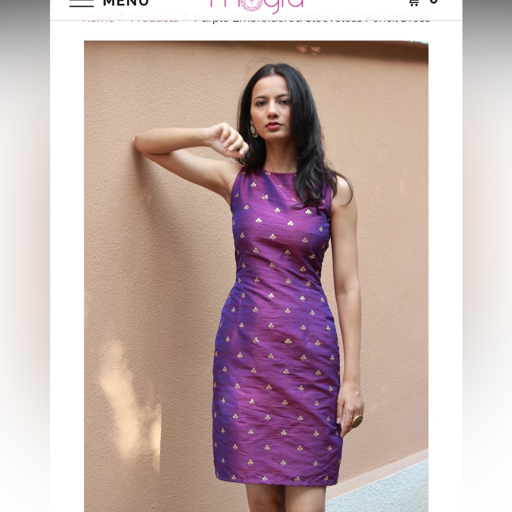 Chic Purple Sleeveless Midi Dress with Gold Accents